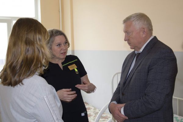 СинТЗ – приняли участие в акции «Детская больница без боли»