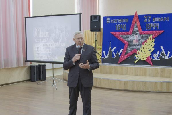 Пусть помнят живые, пусть знают потомки